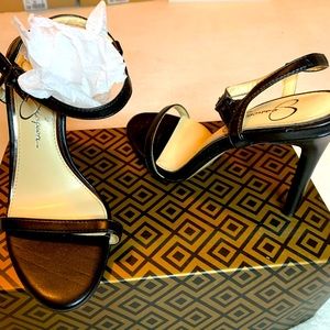 Jessica Simpson heels 5.5